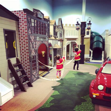 Unbiased Review of Mountain Play Lodge near Asheville