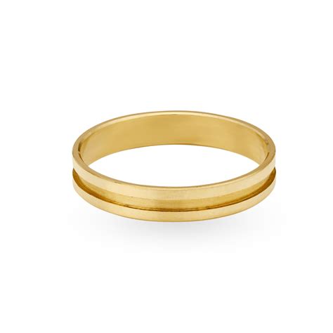 Classic 22 Karat Yellow Gold Ridged Finger Ring