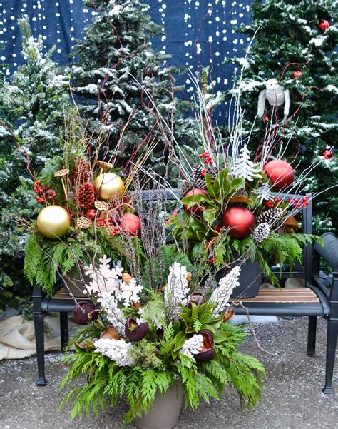 How To Make Christmas Porch Pots at Chris Page blog
