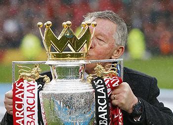 'Your job now is to stand by our new manager' - Rediff Sports