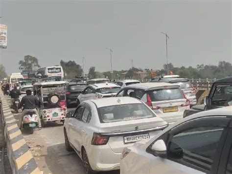 बड़ी खबर: महाकुंभ पर भारी भीड़ का असर; यूपी-एमपी बॉर्डर पर प्रयागराज ...