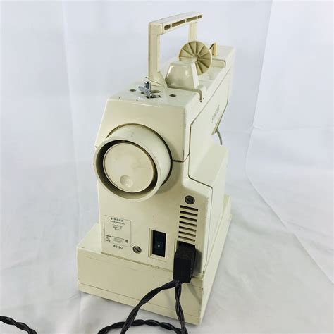 Singer Model 6212C Sewing Machine 的图像结果