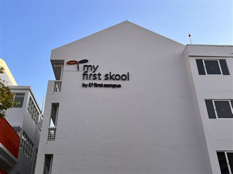 Sample Building Signage 的图像结果