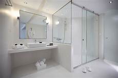 resine per bagni tendenza arredamento 2019 primavera colore bianco elekta resine per bagni tendenza arredamento 2019 primavera colore bianco elekta