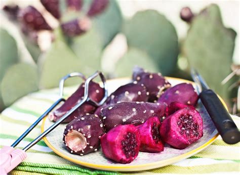 How to Harvest & Eat Prickly Pear Cactus Fruit