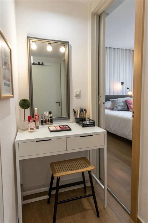 22+ Clever Makeup Vanity Ideas for Small Spaces