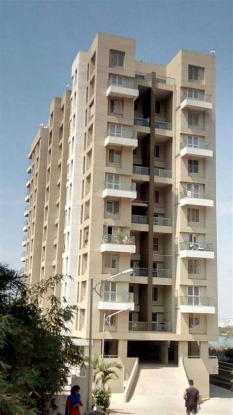 Flats for Sale in Sai Water Crest, Ambegaon Budruk Pune : Resale Flats ...