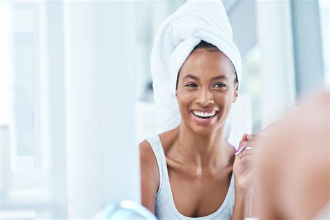 The Health Benefits and Concerns of Kissing | St. George Dental