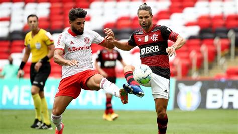 Flamengo's win over title rivals Internacional sets up dramatic final ...