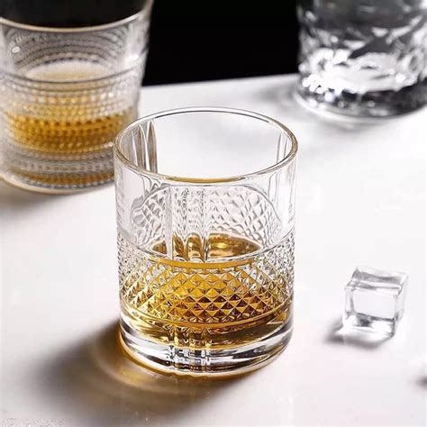 JINU Crystal Clear Diamond Cut Whiskey Glass - Luxury 300 ml Glass ...