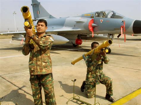 Indian Army Advances $815m Indigenous Shoulder-Fired Missile Projects ...