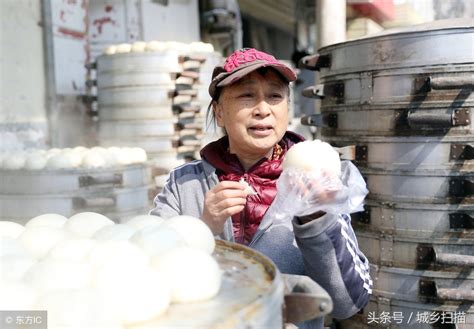 郑州“馍王”开蒸馍店，蒸笼最高摞到38层，最多一天卖馍1万多个