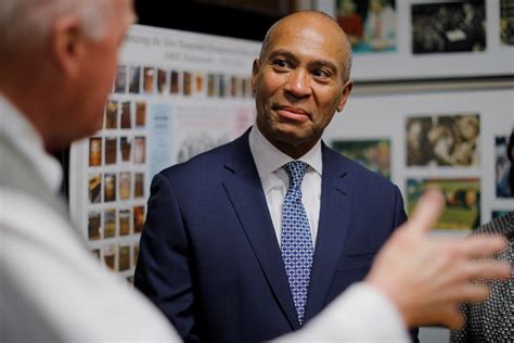 Former Massachusetts governor Deval Patrick joins 2020 race [Video]