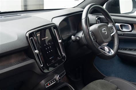 VOLVO XC40 RECHARGE P8 - Big Boy Toyz