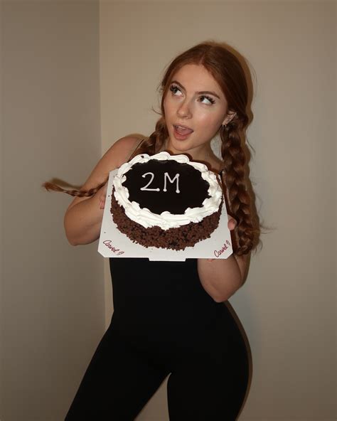 Cristina Carmella | 2 Million on snap. So insane. 👻🤍📸😚 (snap: xxxtinacarmella) | Instagram