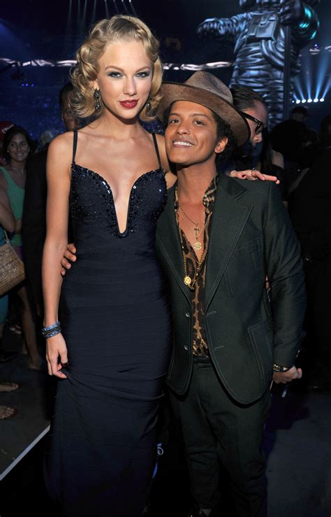 How Tall Is Bruno Mars? | POPSUGAR Celebrity