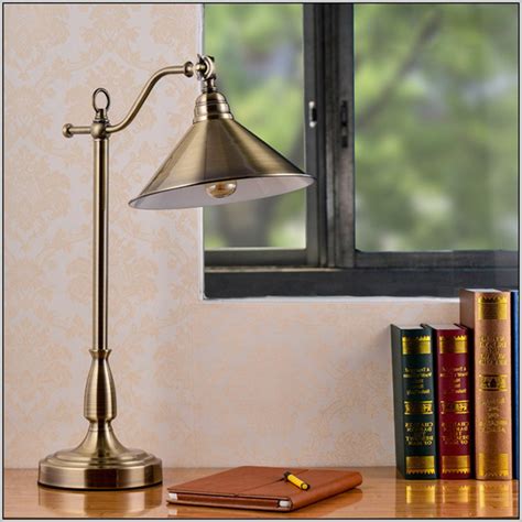 Staples Computer Desk 的图像结果