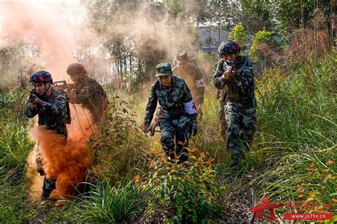 武警钦州支队：战场救护演练提升基层卫生员救护能力 - 中国军网
