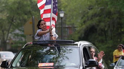 Hawks Rise Elementary School teachers bring joy to students with ...