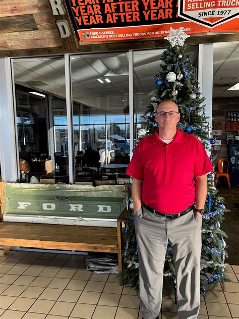 Show Low Ford Staff | Meet Our Ford Team