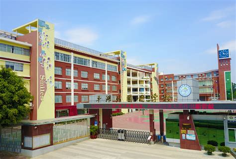 深圳市龙华区第二外国语学校-坊城设计-教育建筑案例-筑龙建筑设计论坛