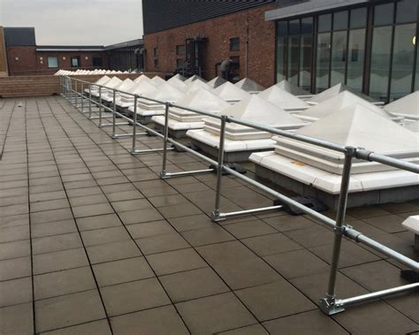 Roof Edge Protection System 的图像结果