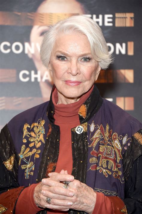These gorgeous actresses are in their 70s and beyond