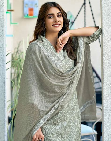 Ethnic Kurta Sets with Dupatta | Straight Kurta Sets for Women |Skylee