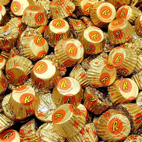 Reeses Peanut Butter Miniature Cups - Smooth Peanut Butter and Rich ...