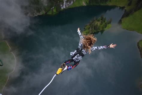 Bungee Jumping 的图像结果