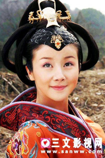 Sun Fei Fei 孙菲菲 - Initiating Prosperity 《开创盛世》 2005