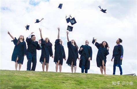 毕业证书英语《国外大学毕业证毕业证代办低价销售》文凭证书