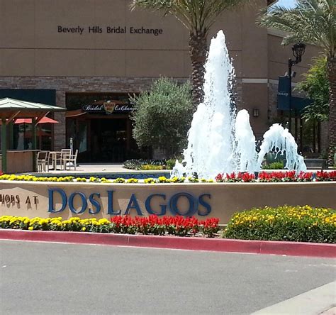 Dos Lagos Mall Restaurants