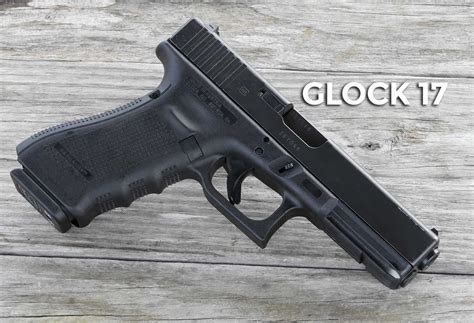 Glock 17 vs Glock 19 - A Pistol Comparison