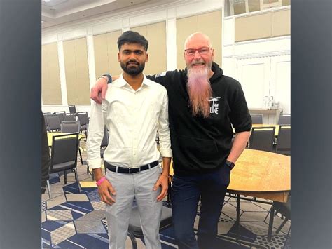 Anuj Kumar Live 的图像结果