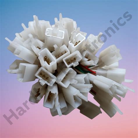 3 pin Male Connector Heavy – HardHat Electronics