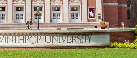 87 Professional Bachelor's Degree Programs in USA - Study Abroad ...