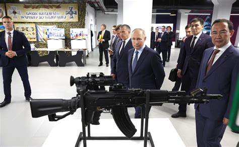 Visit to Kvartal Truda creative cluster • President of Russia