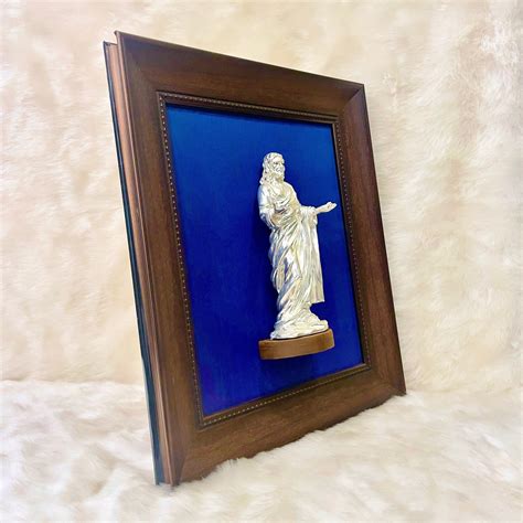 Jesus Christ Statue in Sterling Silver with Frame – E-Studio