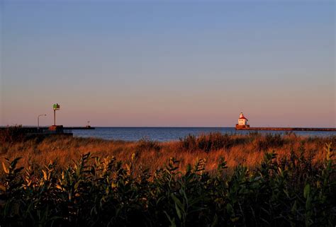 WC-LIGHTHOUSES: WISCONSIN POINT (SUPERIOR ENTRY BREAKWATER) LIGHTHOUSE ...