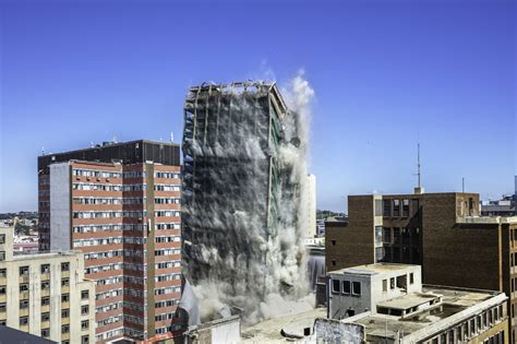 Building Demolition Videos 的图像结果