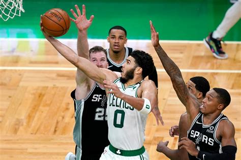 Celtics Notebook: Jayson Tatum joins Larry Bird in elite Boston 60 ...