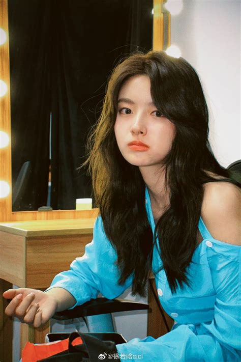 Beautiful Chinese Girls Pictures Beautiful Chinese Asian Young Woman