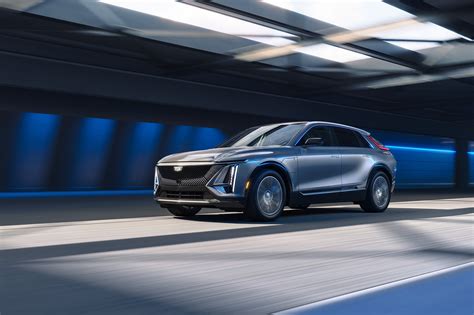 2024 Cadillac Lyriq First Look: Tesla Rival Adds More Configurations | Capital One Auto Navigator