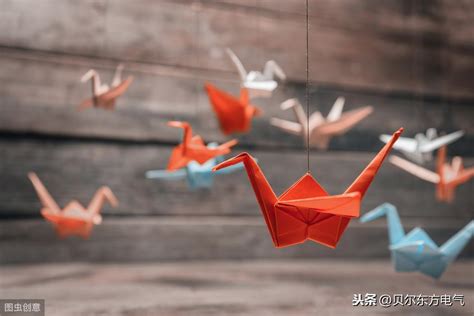 千纸鹤的寓意和象征「千纸鹤寓意详解」 | WE生活