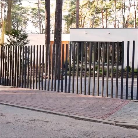 Modern Fence Design - Retractable Ground Gate in 5 Seconds