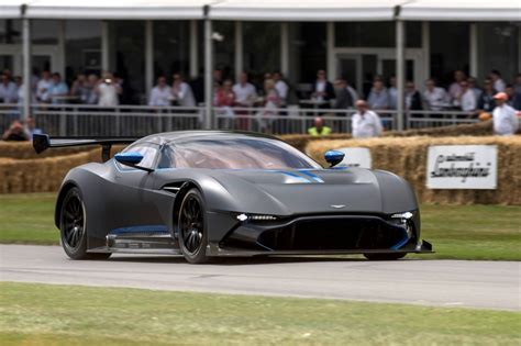 Aston Martin Vulcan 2016: Why the $2.3-million Car is So Special ...