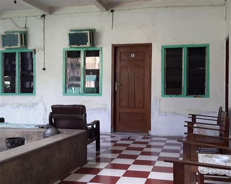 HOTEL REJEKI (Lewoleba) - Hotel Reviews, Photos, Rate Comparison ...