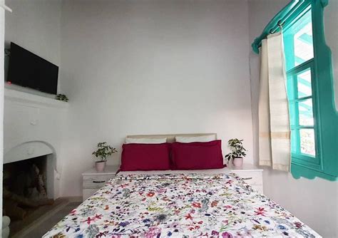 MUGHETTO BUTIK OTEL & CAFE (Akyaka) - Guesthouse Reviews & Photos ...