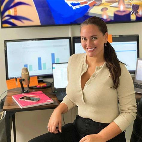 Biancadata Biography, Age, Height, Weight, Body Stretch, Data Scientist, Family, — InstaMix Global